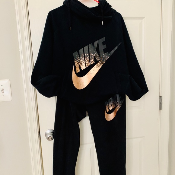Nike Other - women nike sets